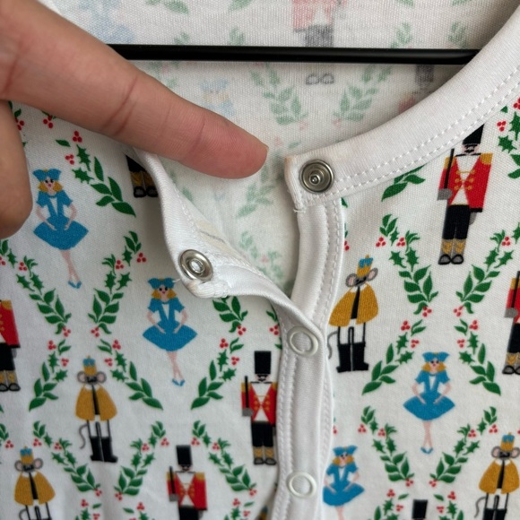 NWOT ROLLER RABBIT Women's Sugar Plum Party Holiday Christmas Pajama Set Size XS - Picture 14 of 15